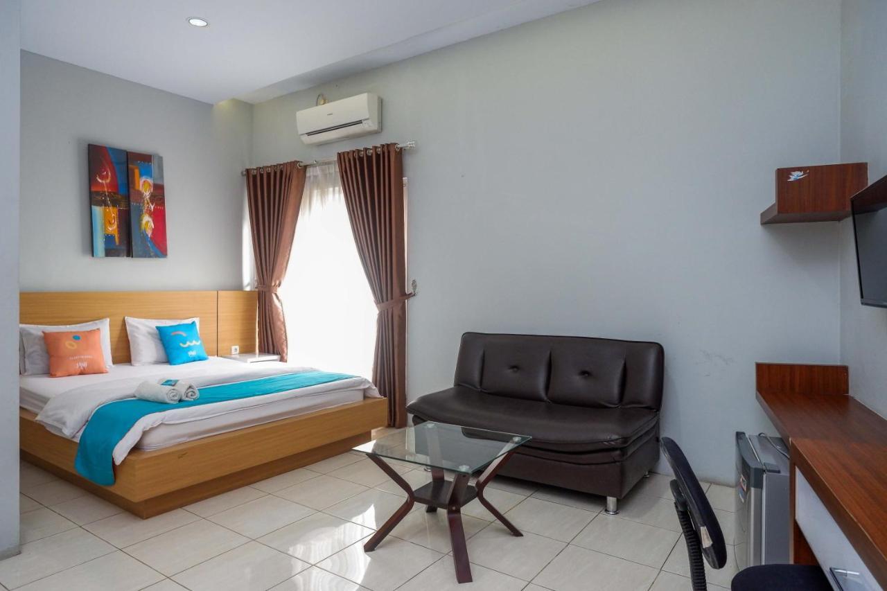 Sans Hotel Absari Yogyakarta Jarakan Экстерьер фото