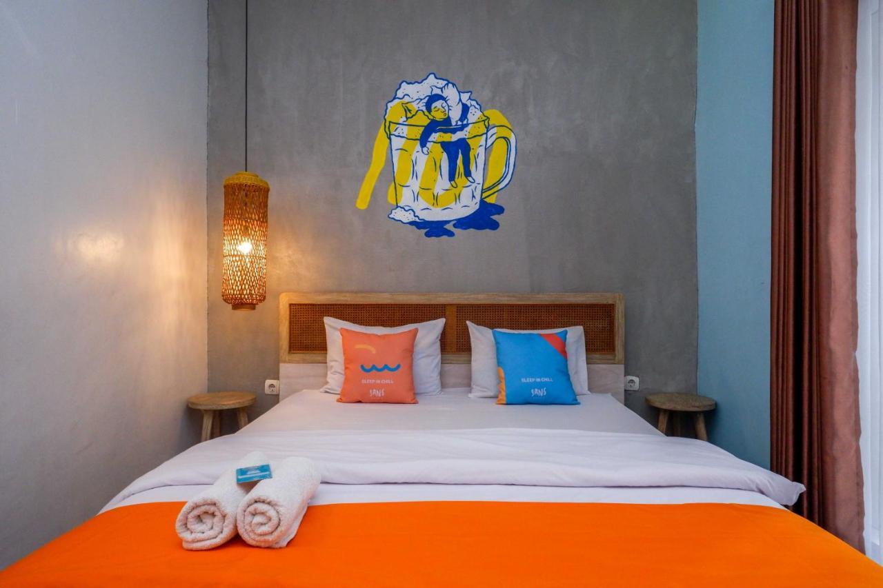 Sans Hotel Absari Yogyakarta Jarakan Экстерьер фото
